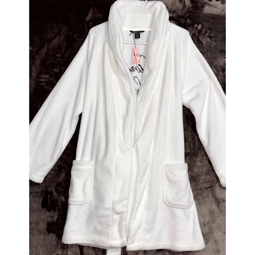 Victoria's Secret Short Cozy Plush Robe Women M/L White Shawl Collar Embroidered - Picture 2 of 7
